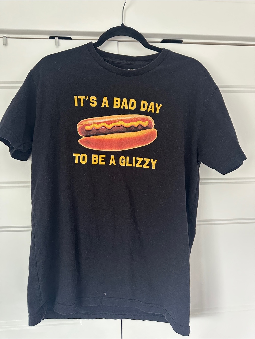 Black Graphic Tee "It's a Bad Day to Be a Glizzy"